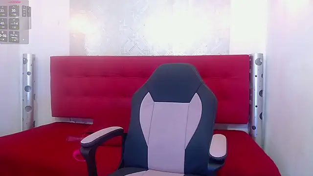 zhamira 21 online show from 02/19/25, 07:48