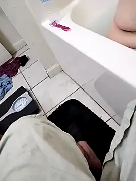 esadmisfit1 online show from 02/02/25, 03:54