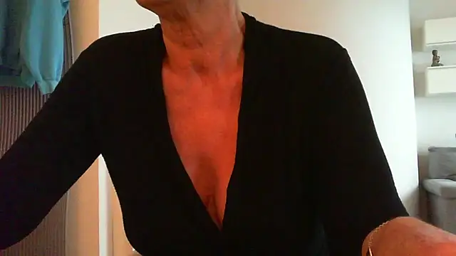   Angel78   online show from 10/05/25, 01:31