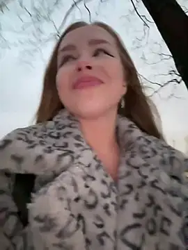 Snapshot of mur_girl chatting on 12/07/24, 01:29 mur girl online show from 12/07/24, 01:29