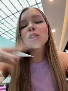 Snapshot of mur_girl chatting on 01/15/25, 09:24 mur girl online show from 01/15/25, 09:24