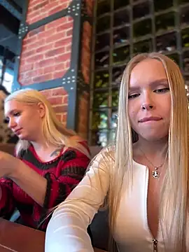 Snapshot of mur_girl chatting on 01/18/25, 12:47 mur girl online show from 01/18/25, 12:47