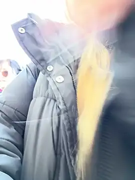 Snapshot of mur_girl chatting on 03/15/25, 10:46 mur girl online show from 03/15/25, 10:46