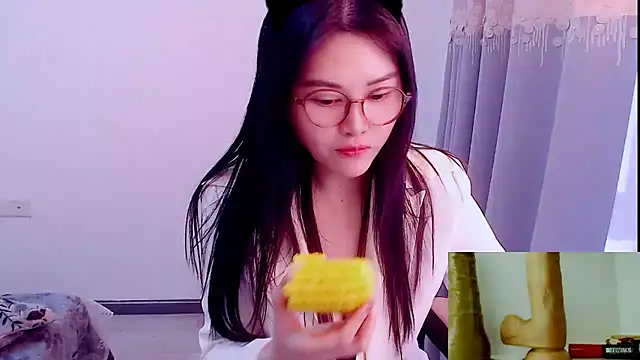 Little-sweet online show from 12/14/25, 03:34