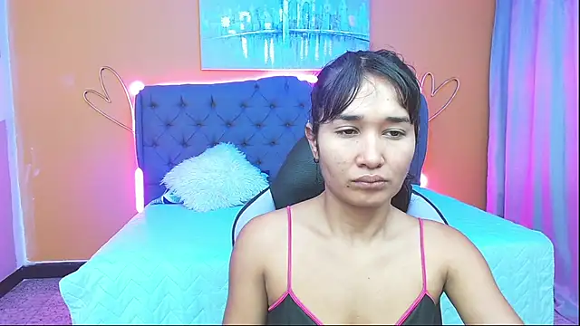 Snapshot of aliceroma chatting on 01/13/25, 04:41 aliceroma online show from 01/13/25, 04:41