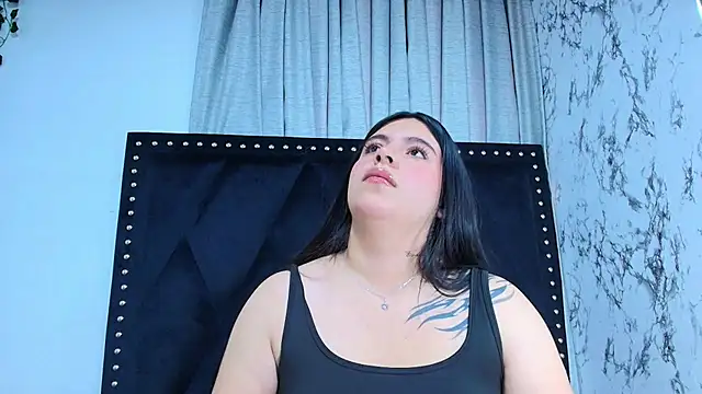 Naia x online show from 04/12/26, 01:27