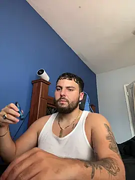 Snapshot of MasterKvn chatting on 01/07/25, 01:57 MasterKvn online show from 01/07/25, 01:57