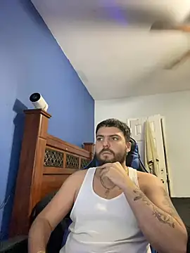 Snapshot of MasterKvn chatting on 01/12/25, 11:07 MasterKvn online show from 01/12/25, 11:07