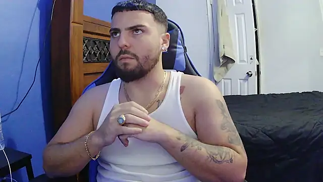 Snapshot of MasterKvn chatting on 02/02/25, 11:11 MasterKvn online show from 02/02/25, 11:11