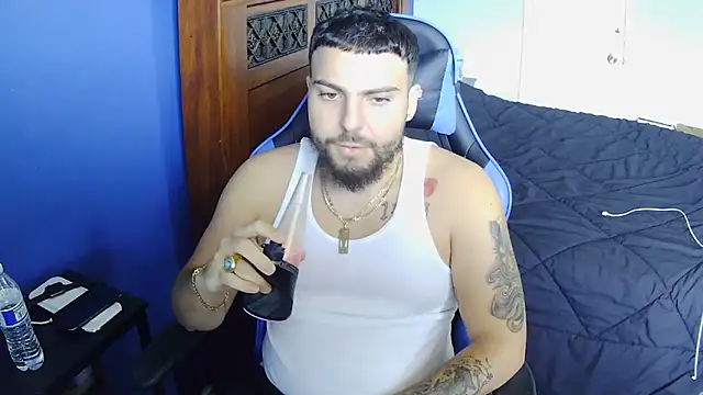 Snapshot of MasterKvn chatting on 03/05/25, 05:39 MasterKvn online show from 03/05/25, 05:39