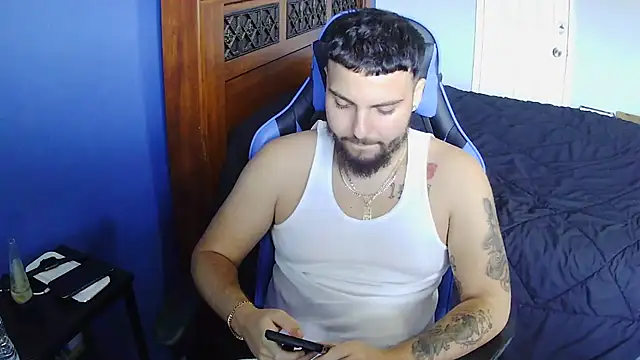 Snapshot of MasterKvn chatting on 03/05/25, 08:42 MasterKvn online show from 03/05/25, 08:42