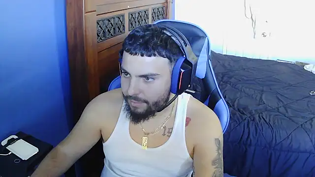 Snapshot of MasterKvn chatting on 03/11/25, 09:48 MasterKvn online show from 03/11/25, 09:48