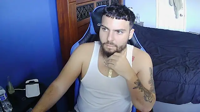 Snapshot of MasterKvn chatting on 03/13/25, 06:12 MasterKvn online show from 03/13/25, 06:12