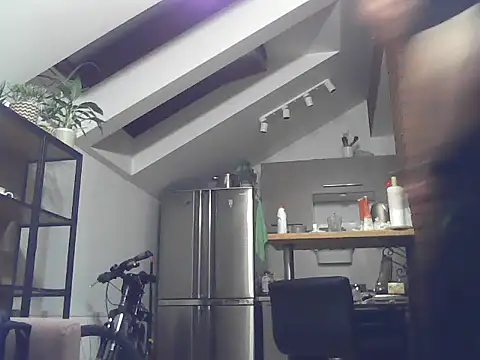 Snapshot of Nicetomeetyoubb chatting on 04/17/26, 08:56 Nicetomeetyoubb online show from 04/17/26, 08:56