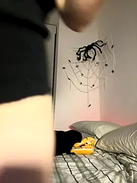 AgnesCampp online show from 10/22/25, 07:13