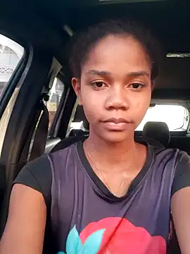 Snapshot of Luciia_cute chatting on 02/23/25, 09:48 Luciia cute online show from 02/23/25, 09:48