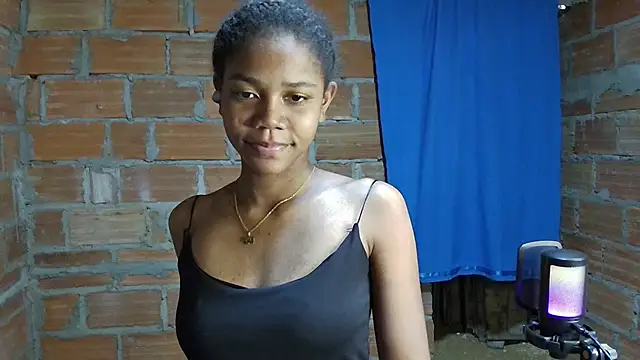 Snapshot of Luciia_cute chatting on 12/02/25, 08:37 Luciia cute online show from 12/02/25, 08:37