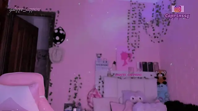 gabyye capprins online show from 02/14/26, 12:07