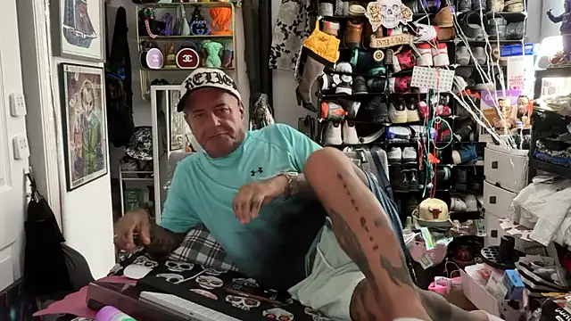 joeytatts66 online show from 03/26/26, 01:44