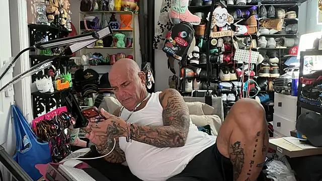 joeytatts66 online show from 07/11/26, 04:26