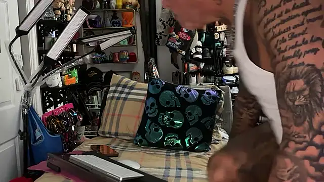 joeytatts66 online show from 07/14/26, 01:52
