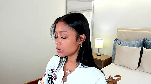 natali henao online show from 09/15/25, 04:29