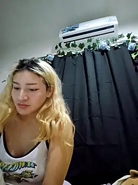 sadnessgyall online show from 03/20/25, 06:41