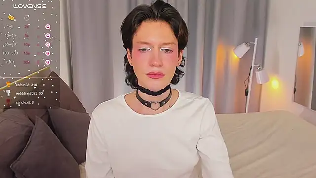 Kolette Gray online show from 03/09/25, 07:48