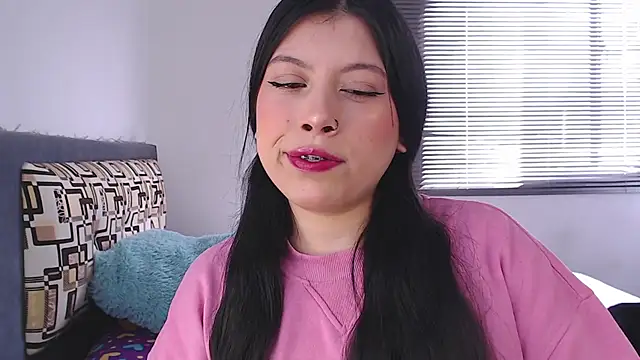 iam emy online show from 10/05/25, 01:42