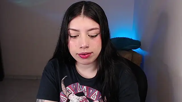 iam emy online show from 04/12/26, 07:24