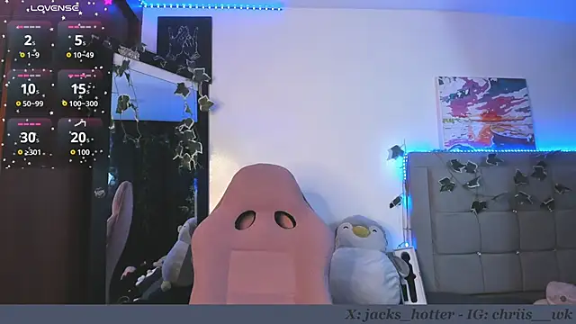 Snapshot of jacks_hotter chatting on 11/24/25, 10:31 jacks hotter online show from 11/24/25, 10:31