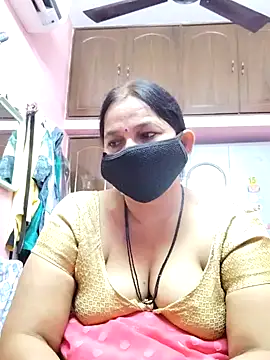lalitha225 online show from 01/23/25, 04:52