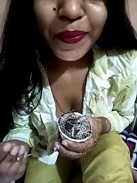 Snapshot of Sania-Love chatting on 01/28/25, 06:16 Sania-Love online show from 01/28/25, 06:16