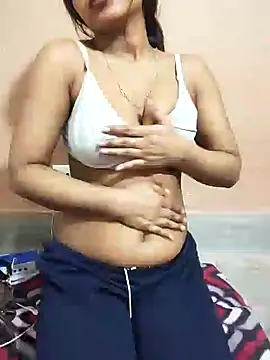 Snapshot of Sania-Love chatting on 02/07/25, 11:34 Sania-Love online show from 02/07/25, 11:34