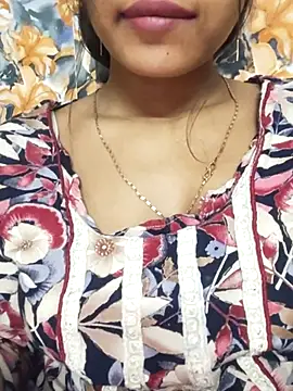 Snapshot of Sania-Love chatting on 02/08/25, 07:49 Sania-Love online show from 02/08/25, 07:49