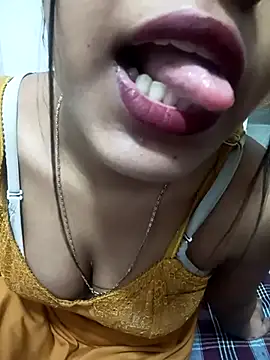 Snapshot of Sania-Love chatting on 02/27/25, 11:41 Sania-Love online show from 02/27/25, 11:41