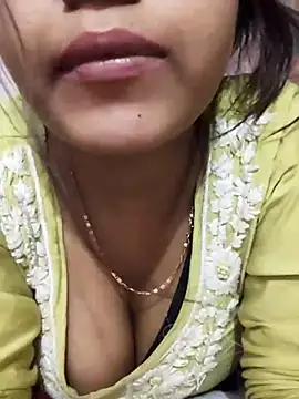 Snapshot of Sania-Love chatting on 03/05/25, 08:00 Sania-Love online show from 03/05/25, 08:00