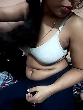 Snapshot of Sania-Love chatting on 03/11/25, 09:56 Sania-Love online show from 03/11/25, 09:56