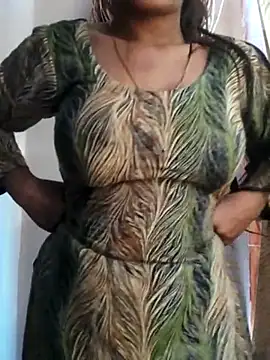Snapshot of Sania-Love chatting on 03/15/25, 02:03 Sania-Love online show from 03/15/25, 02:03
