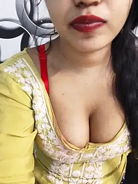 Snapshot of Sania-Love chatting on 10/06/25, 10:51 Sania-Love online show from 10/06/25, 10:51