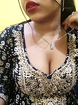Snapshot of Sania-Love chatting on 10/17/25, 12:58 Sania-Love online show from 10/17/25, 12:58