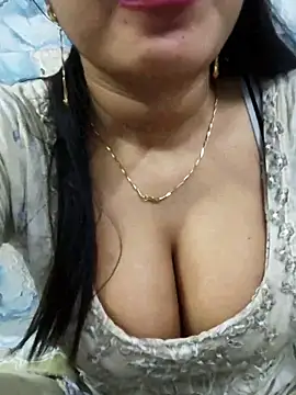Snapshot of Sania-Love chatting on 04/28/26, 02:27 Sania-Love online show from 04/28/26, 02:27