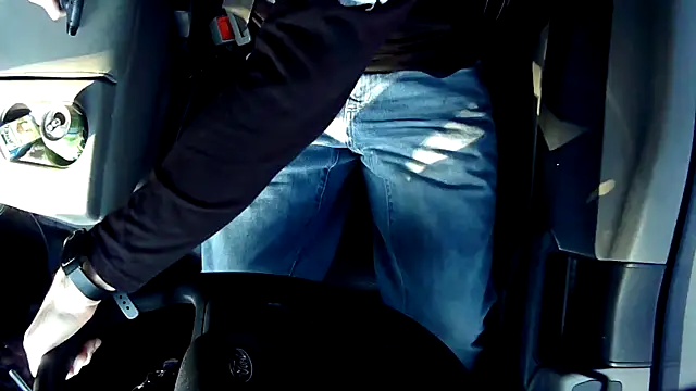 Spunwhiteboy1992 online show from 10/11/25, 08:29