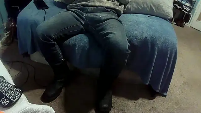 Spunwhiteboy1992 online show from 11/28/25, 03:58