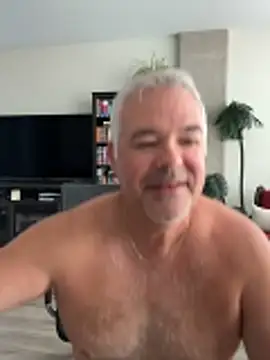 aarosteev2 online show from 04/20/26, 12:41