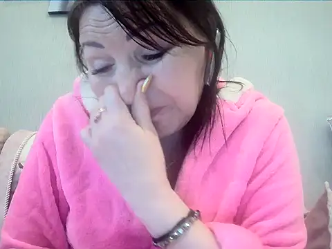 Snapshot of ClaireSunset chatting on 05/10/26, 05:29 ClaireSunset online show from 05/10/26, 05:29