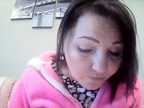 Snapshot of ClaireSunset chatting on 05/16/26, 05:23 ClaireSunset online show from 05/16/26, 05:23
