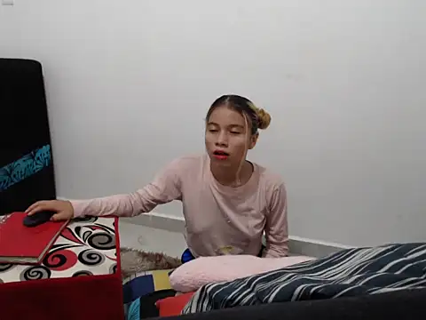 Naomi991 online show from 01/31/25, 09:59