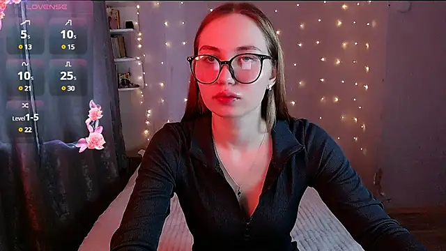 Snapshot of Miya_Mark chatting on 01/28/25, 12:22 Miya Mark online show from 01/28/25, 12:22