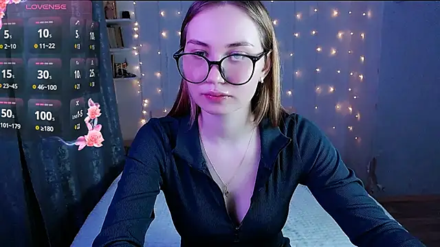 Snapshot of Miya_Mark chatting on 01/30/25, 04:24 Miya Mark online show from 01/30/25, 04:24